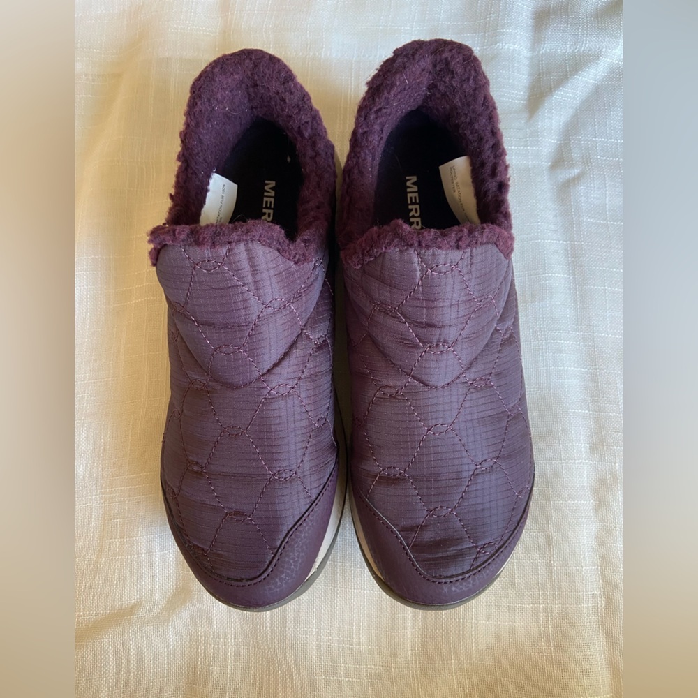 Merrell Womens Antora Sneaker Moc Slip on Fleece Lined Vibram Sole Size 8 Plum